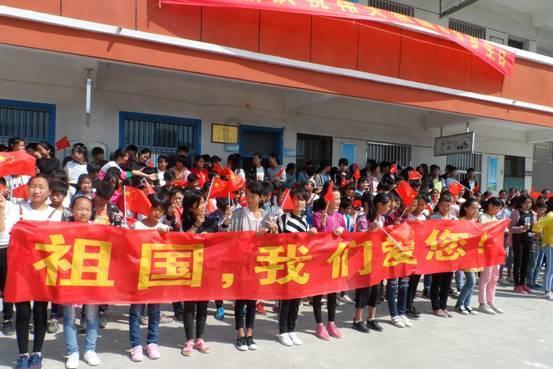 他活了50岁在青楼睡30年,齐名李白杜甫,放飞了肉体却守住了灵魂